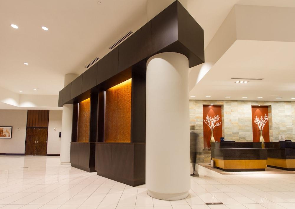 Hilton Hotel 4*