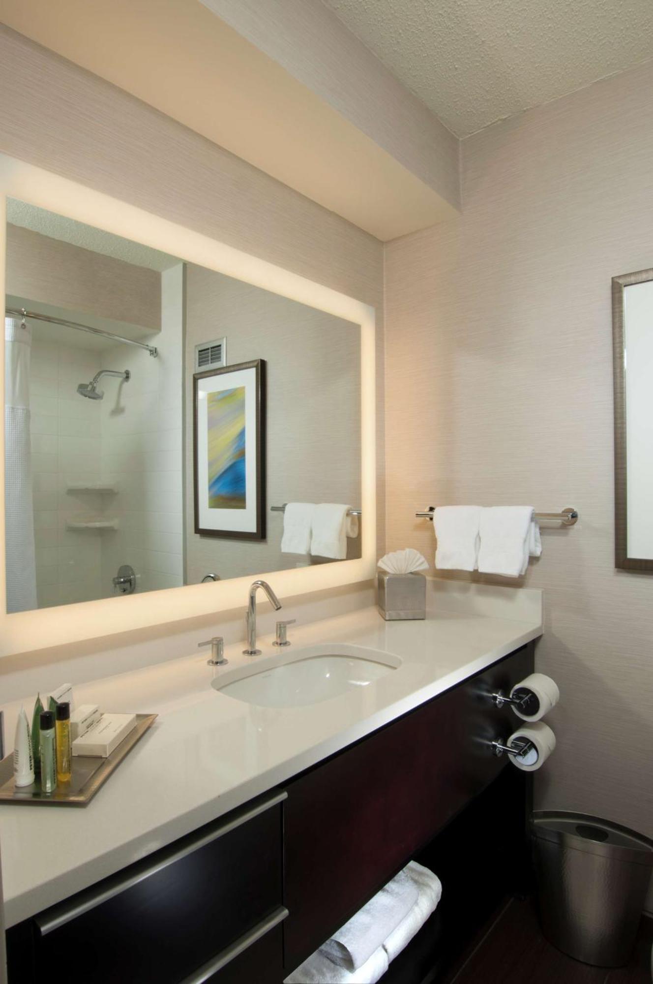 Hilton Hotel 4*